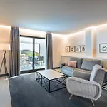Barcelo & Hotel
